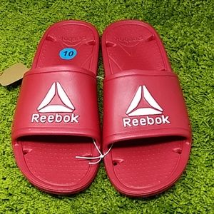 NEW REEBOK SLIDES SIZE 10